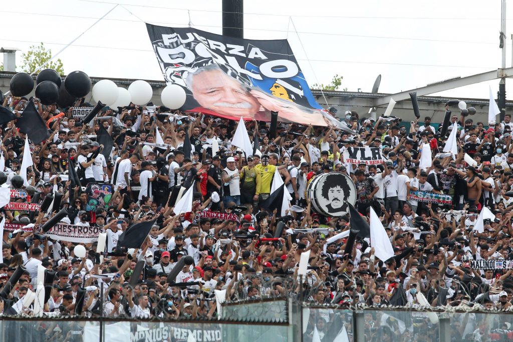 Garra Blanca tras eliminación de Sudamericana: “Juegan por plata, no por amor al club”