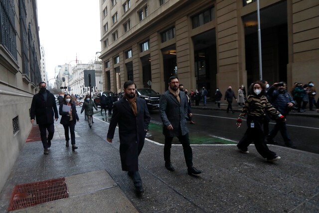 Presidente Boric considera “preocupante” el alza del dólar: “Hay factores internos y en esto la incertidumbre sin lugar a dudas contribuye”