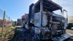 Ocho camiones destruidos dejó un nuevo ataque incendiario en La Unión