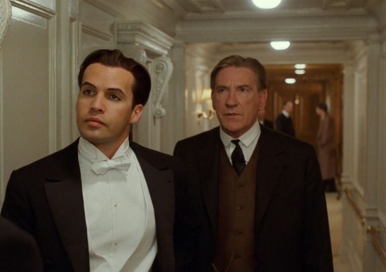 Confirman muerte de actor británico David Warner, recordado por su rol de villano en “Titanic”