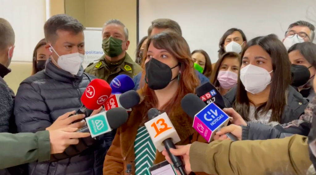 Delegada presidencial RM llama a no subir hacia sectores precordilleranos y asegura que “los pronósticos que manejábamos se han cumplido”