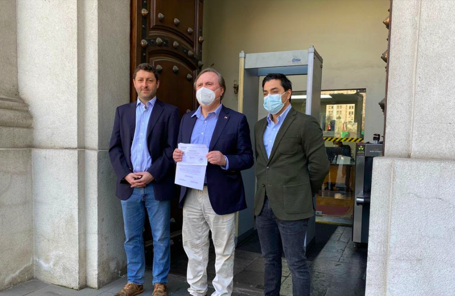 Diputados UDI piden al Gobierno otorgar urgencia a proyecto de “Aula Segura 2.0”