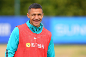 ¿Continúa en Italia? El 'tímido' acercamiento del Napoli con el Inter por Alexis Sánchez