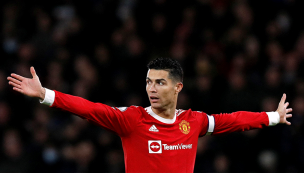 Cristiano Ronaldo vuelve a Manchester a discutir su futuro