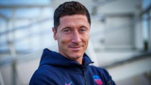 ¡Insólito! Hinchas del Barça no pueden comprar la camiseta de Lewandowski por este increíble motivo