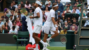 Tsitsipas y Kyrgios son multados tras su polémico partido en Wimbledon