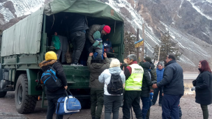 Autoridades monitorean trabajos de despeje en Paso Los Libertadores: Evacuados podrían volver este lunes a sus hogares