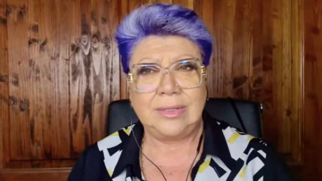 “Yo aprendí a maquillar cadáveres”: El desconocido oficio de Patricia Maldonado