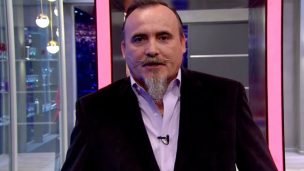 Comediante Paul Vásquez es detenido por desórdenes en el aeropuerto