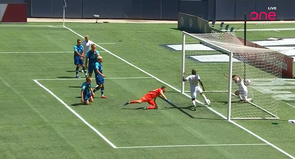 [Video] ¡Qué hizo! El increíble gol errado en el fútbol canadiense