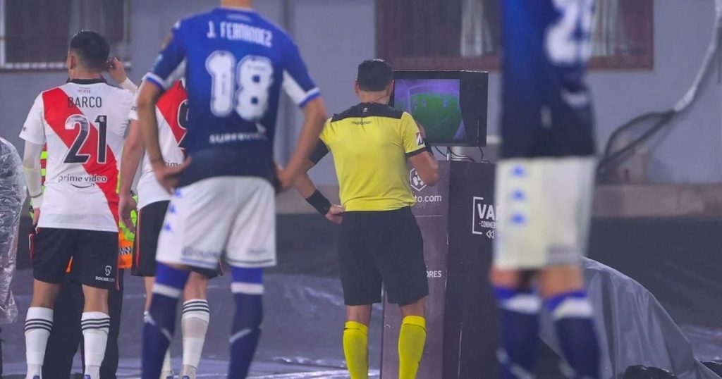 “Para mí es gol”: los audios del polémico cobro de Tobar en la Libertadores