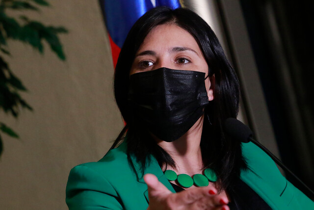 “Está mintiendo sin escrúpulos”: Karol Cariola reaccionó a crítica de Pamela Jiles