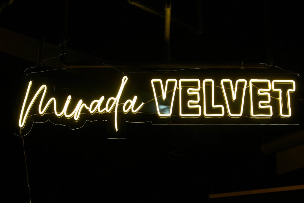 Catalogado como “un éxito” se realizó el Evento Mirada Velvet en Vitacura