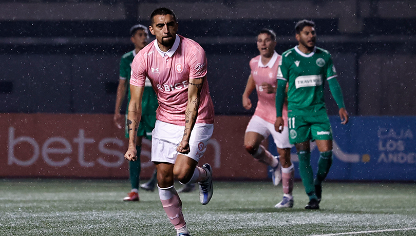La UC se impone a Audax Italiano en la ida de los octavos de final de la Copa Chile