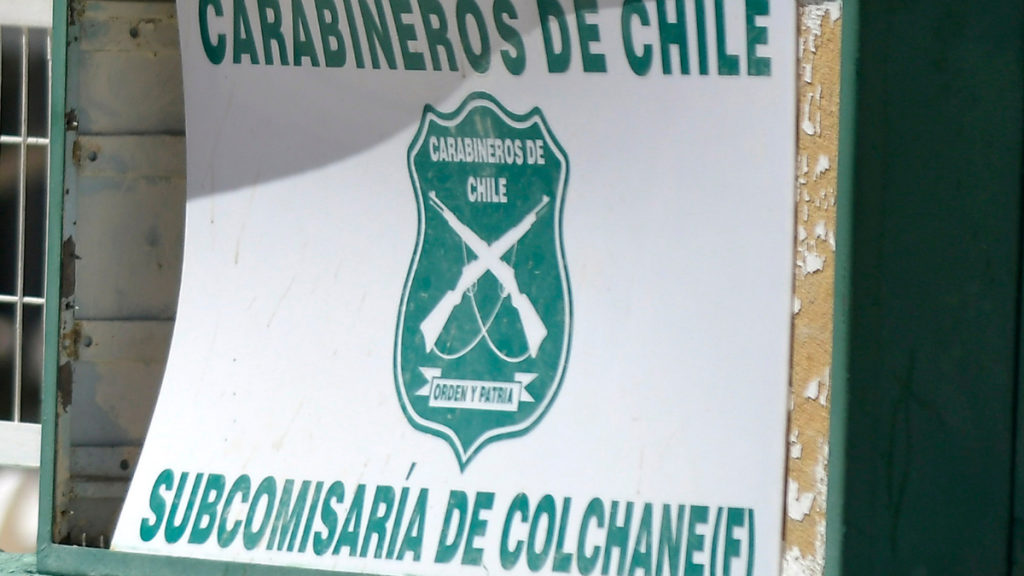 Tres migrantes asaltaron con un cuchillo a funcionaria municipal de Colchane