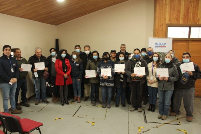 Minagri entrega Indemnizaciones por casi  $80 millones de pesos en total a 45 pequeños agricultores y agricultoras de la Región de Los Ríos afectados por heladas y muerte animal