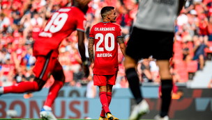 ¡Golazo del Príncipe! Charles Aránguiz marca en caída del Leverkusen ante el Augsburgo