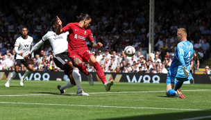 De lujo: Darwin Núñez anota un golazo de taco en su estreno en la Premier League