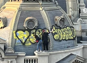 Vandalizan el Museo Nacional de Bellas Artes: Registro muestra sujetos rayando la cúpula del edificio