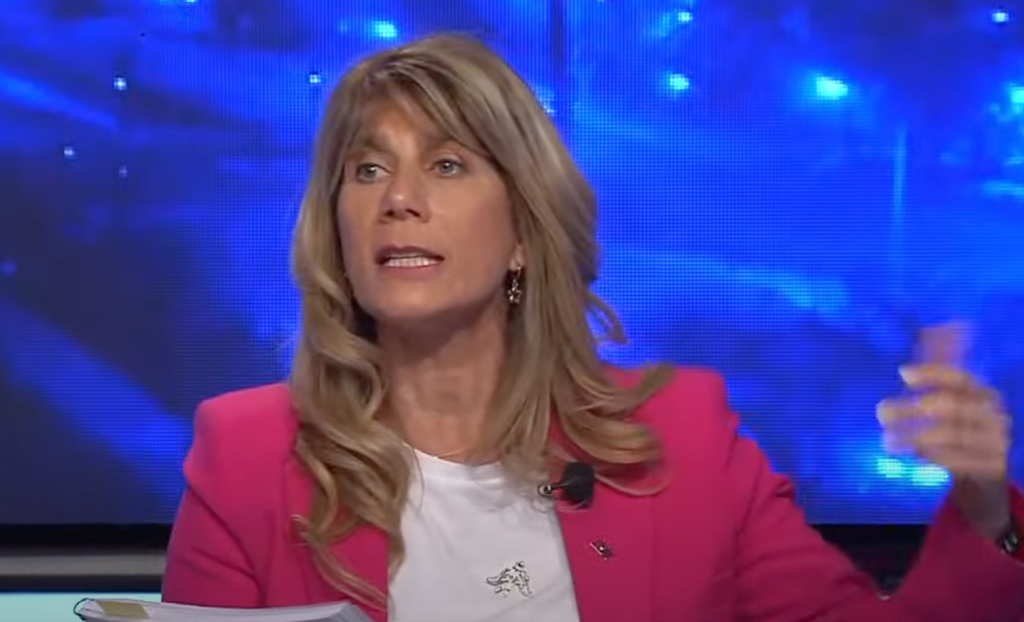 Ximena Rincón por Nueva Constitución: “A los que estamos en contra del texto nos dicen que nos ponemos ‘en la vereda de Kast’”