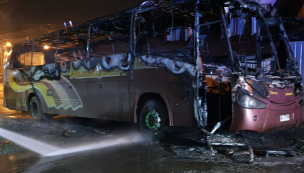 Ataque deja dos buses quemados en Cañete