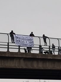 Miembros de la CAM bloquean con barricadas tránsito en Cruce Victoria