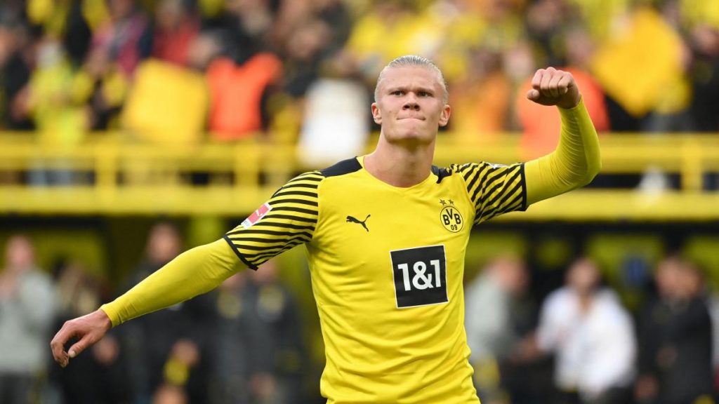 Director deportivo del Dortmund: “Haaland se convirtió en  una carga para el vestuario”
