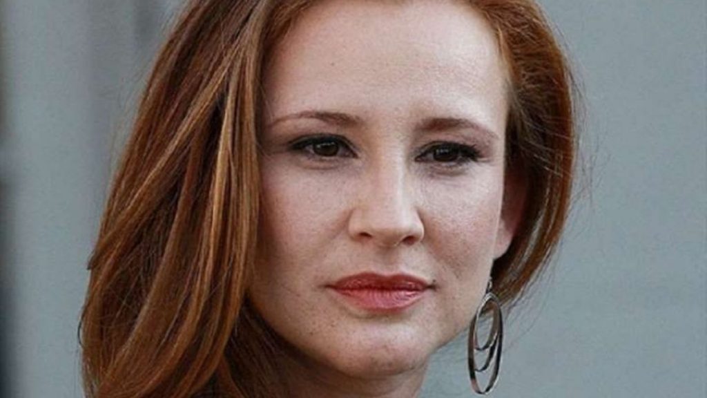 Sigrid Alegría expuso mensaje de su expareja y lo criticó: “Me informa que soy su niñera…”