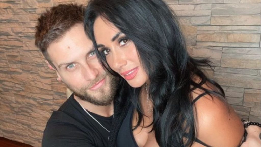 “Me creo la muerte…”: JP Cretton se mostró más que feliz con obsequio que le entregó Pamela Díaz