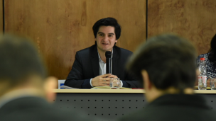 Subsecretario José Miguel Ahumada dio positivo a Covid-19 tras participar de comité político