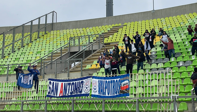 Deportes Melipilla denuncia agresiones contra sus hinchas tras igualdad ante Santiago Wanderers