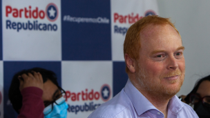 Rojo Edwards renuncia a la presidencia del Partido Republicano