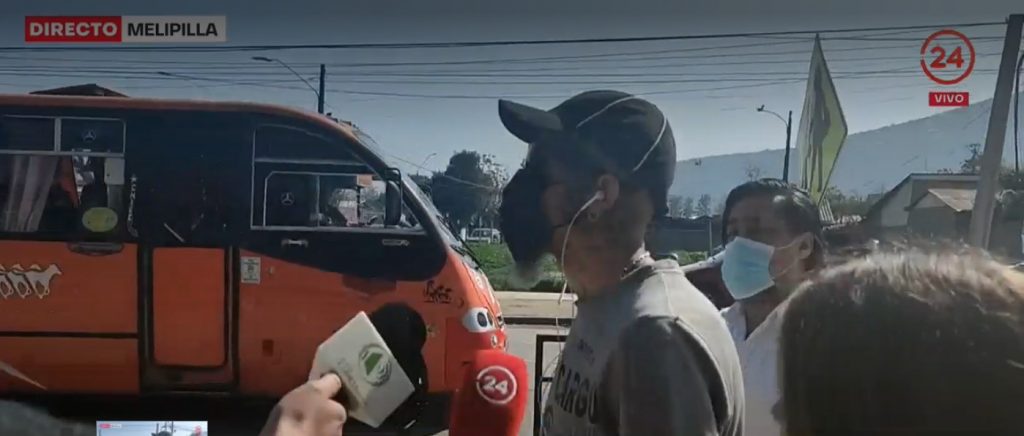 Excovencional Rodrigo Rojas Vade votó y se retiró en silencio en Melipilla