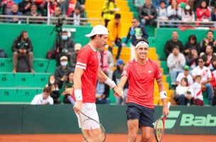 Chile se impone en el dobles y toma ventaja en la serie ante Perú en Copa Davis