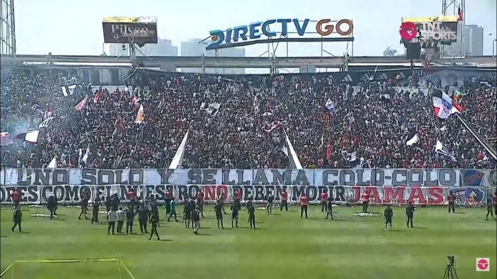 Preocupación en Colo-Colo: techo del Monumental se desprende en pleno ‘Arengazo’
