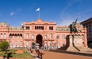 Argentina: Amenaza de bomba en Casa Rosada obligó a evacuar el edificio