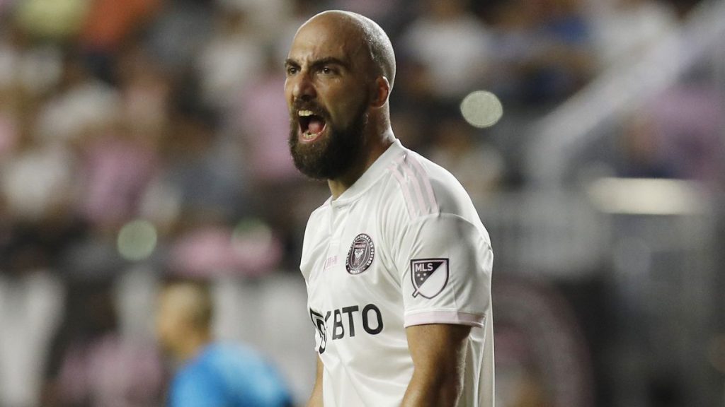 Gonzalo Higuaín y su vida como futbolista: “Viví 15 años antinaturalmente”