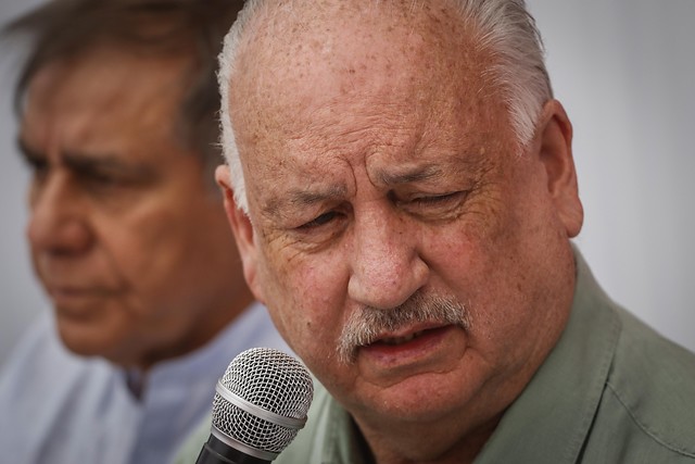 Teillier y mayoría de Republicanos en Consejo Constitucional: “Hay un riesgo para el futuro democrático del país”
