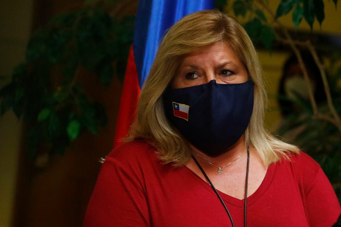 “Funcionan como una secta”: Diputada Naveillan renuncia al Partido Republicano