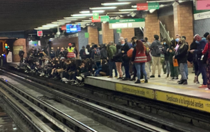 Metro reporta varias estaciones cerradas por protestas estudiantiles