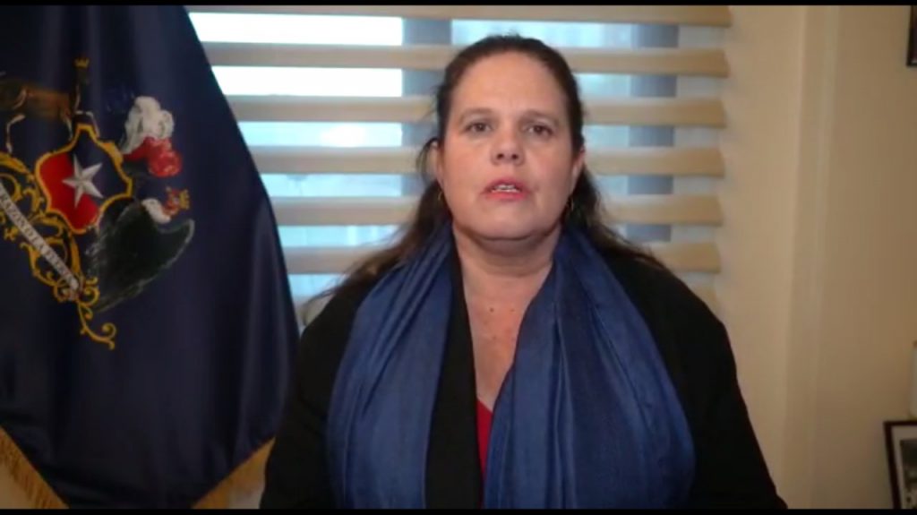 Ministra Fernández aceptó renuncia del General Paiva y anunció un sumario administrativo