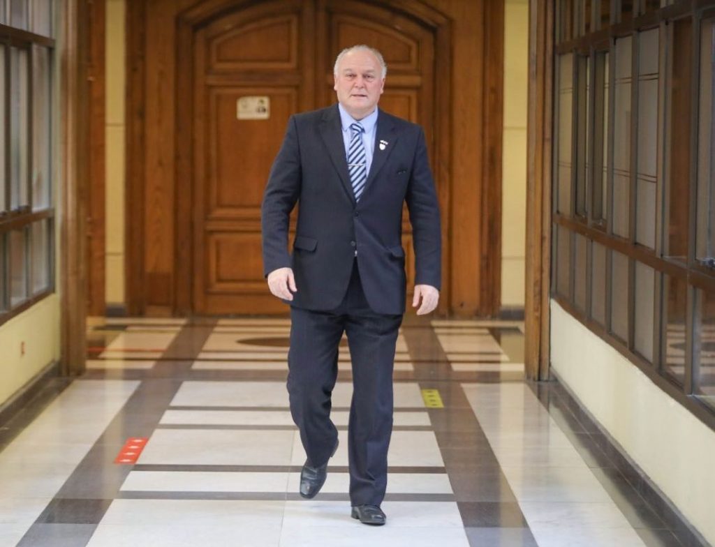 Diputado Becker tras atentados incendiarios en Freire y Villarrica: “Estos delincuentes están empezando a atacar toda la región”