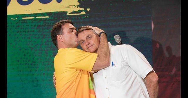 Hijo de Jair Bolsonaro se pronunció tras la derrota de su padre: “No renunciemos a nuestro Brasil”