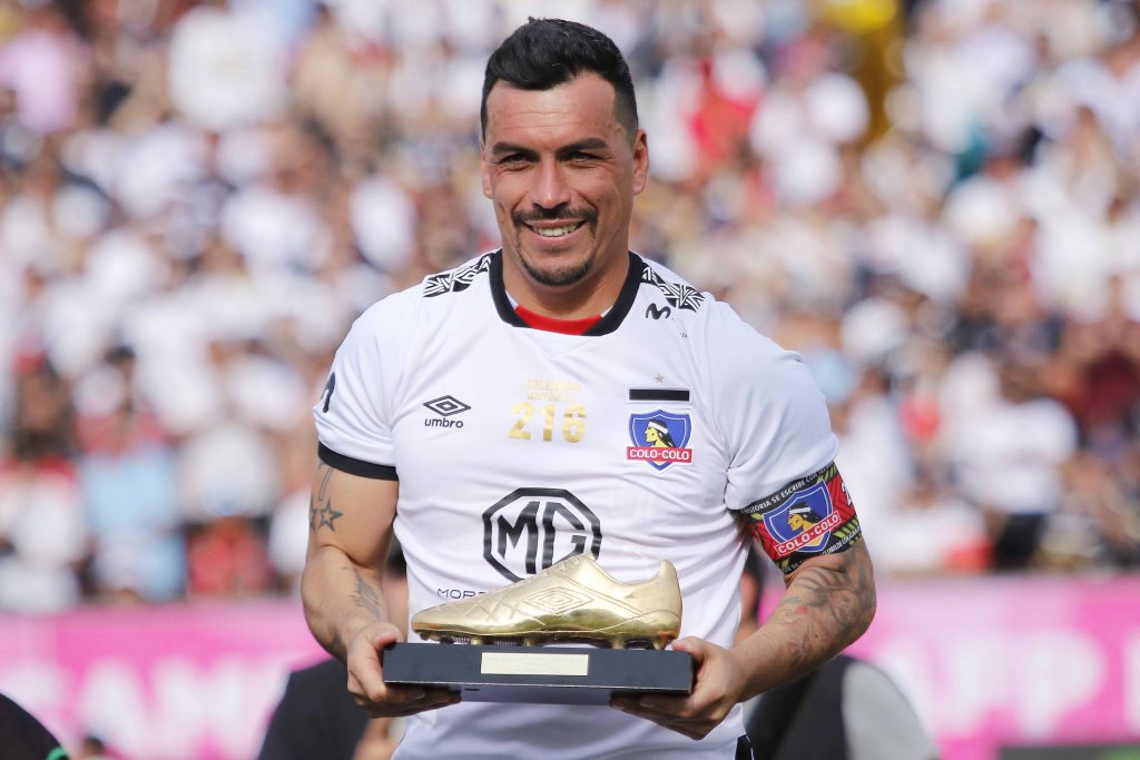 “Un sábado para siempre”: Colo-Colo recuerda a Esteban Paredes a tres años de su histórico gol 216