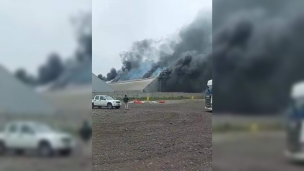 Violento incendio afectó a planta de alimentos Agrosuper en Doñihue