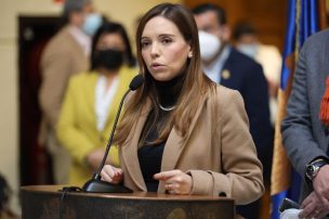 Diputada Flores critica nombramiento de director regional del Servicio Nacional de Migraciones