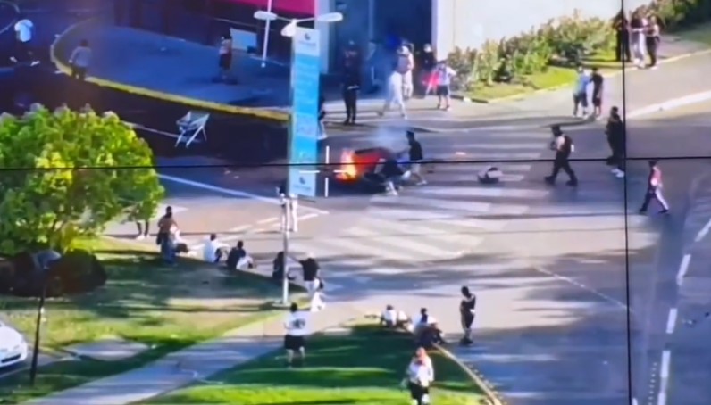 Carabineros reporta barricadas en las cercanías del Estadio Monumental