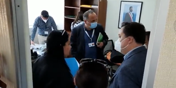 Defensoría Social de Chile denuncia inacción de autoridades por desalojo del ex director del Hospital de Talagante