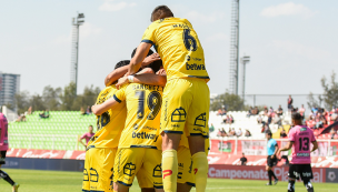 Everton golea a Palestino y entra en zona de clasificación a copas internacionales