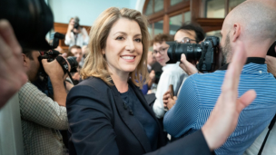 Reino Unido: Penny Mordaunt, líder conservadora en los Comunes, presenta su candidatura a primera ministra